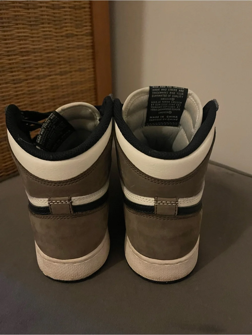 Air Jordan 1 Retro High OG GS Dark Mocha